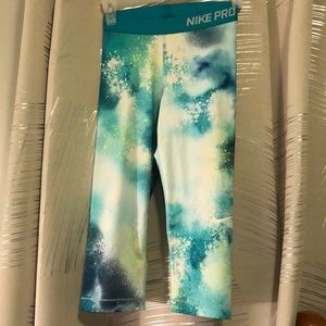 NIKE PRO Cropped Leggings-XS